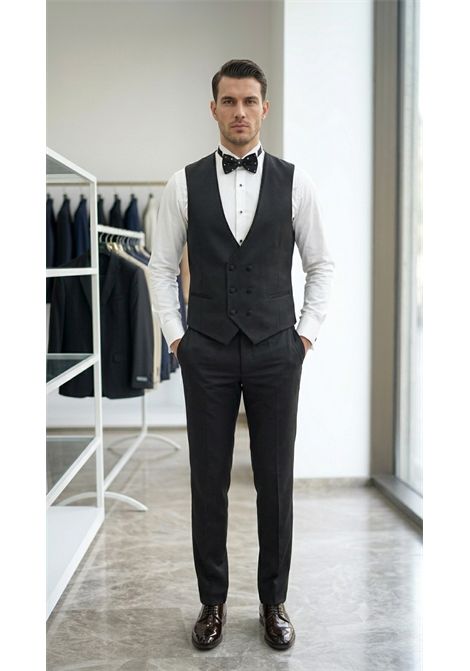 Abito da Cerimonia Uomo Luxury Total Black  Modello Smoking a Coreana con Cristalli e Gilet RAbin | Abiti | ABITO COREANO RICAMO BLUNERO